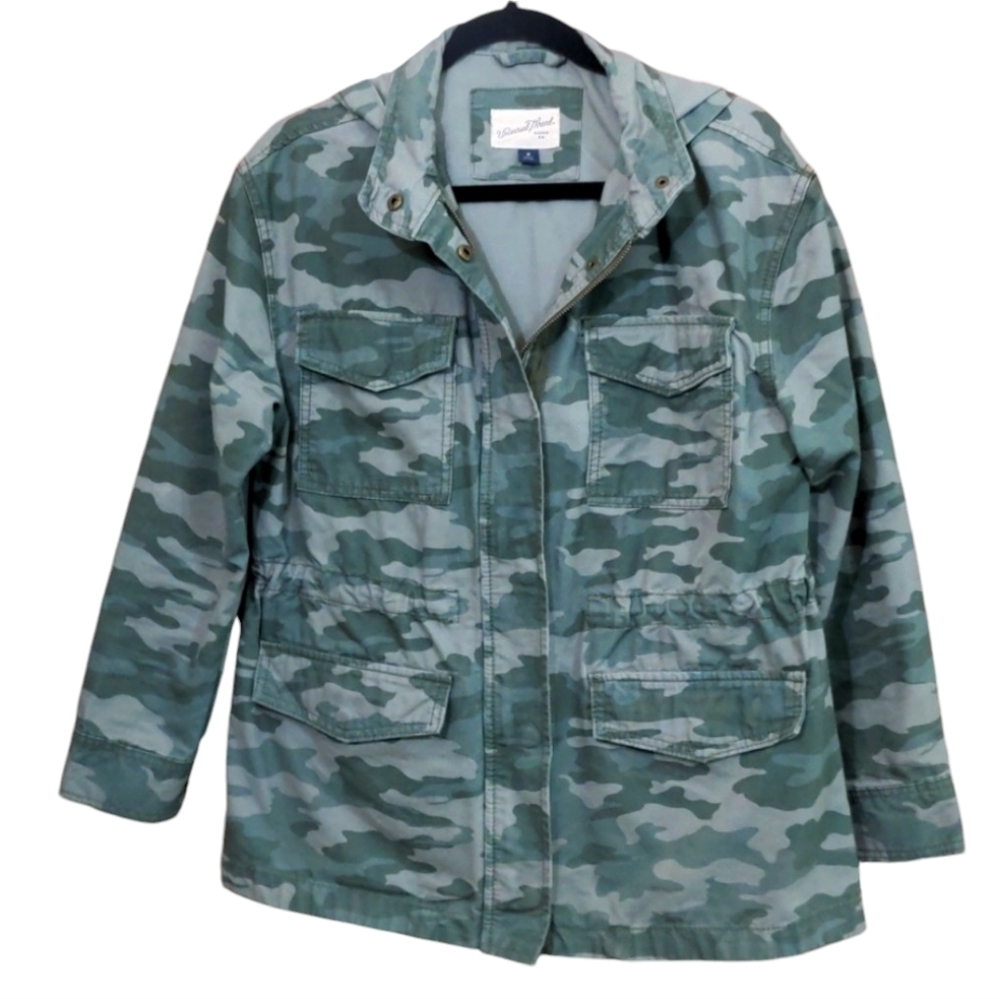 Universal Thread Women's Camouflage Utility Jacket Size Medium